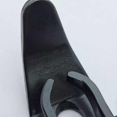 Newlong Industrial Japan 202131A Presser Foot Assembly, for Medium Burlap　Bags ( *202121A ) - Image 2
